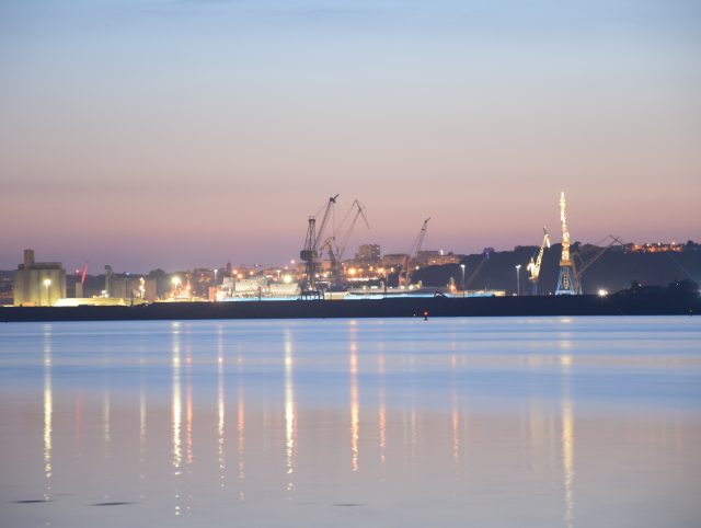 Port de Brest de nuit.jpeg